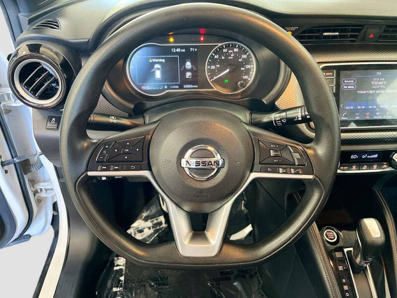 2019 Nissan Kicks SV