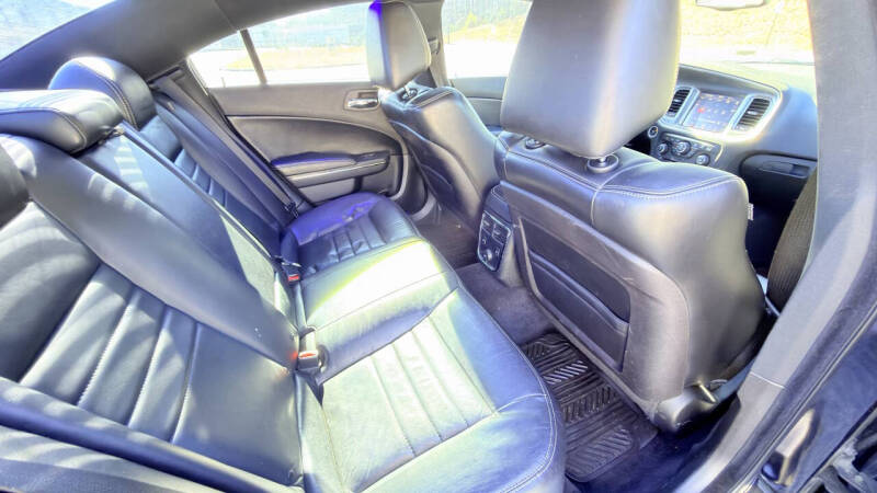 2012 Dodge Charger SXT