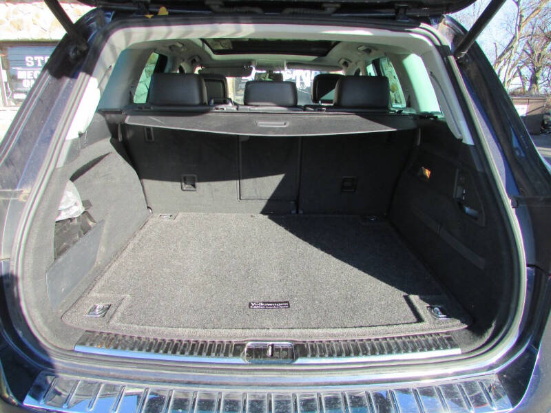 2012 Volkswagen Touareg VR6 Sport