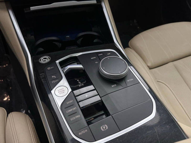 2024 BMW 3 Series 330i xDrive