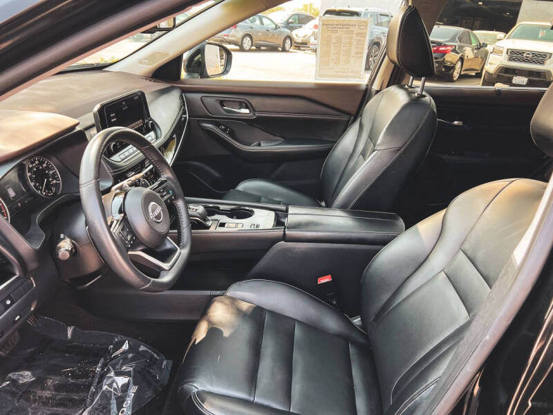 2023 Nissan Rogue SL