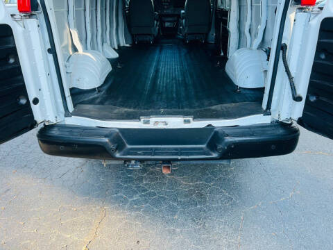 2022 Chevrolet Express 2500