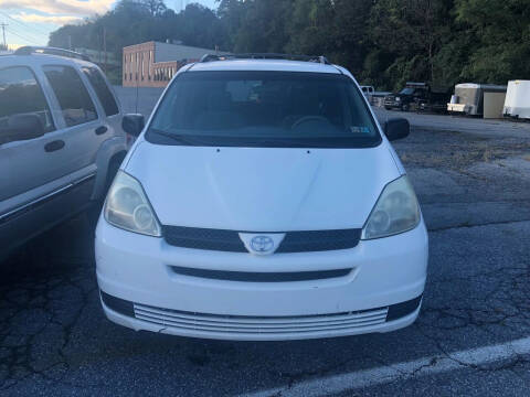 2005 Toyota Sienna for sale at YASSE'S AUTO SALES in Steelton PA