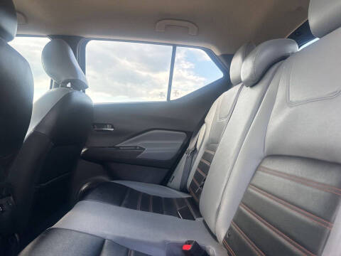2024 Nissan Kicks SR