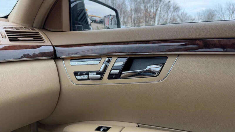 2012 Mercedes-Benz S-Class S 550