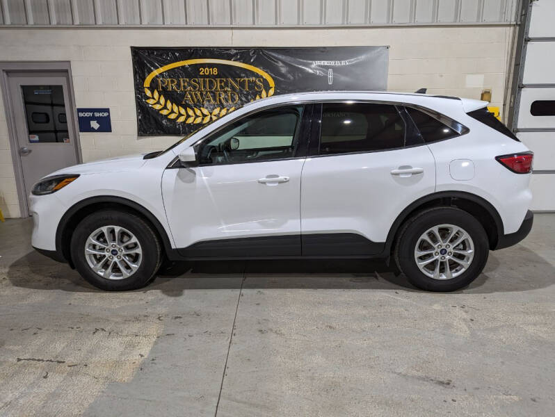 Used 2021 Ford Escape SE with VIN 1FMCU9G61MUA90463 for sale in Beaver Dam, WI