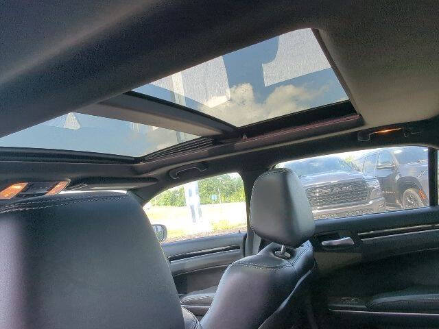 2018 Chrysler 300 S