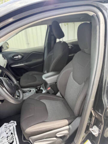 2019 Jeep Cherokee Latitude