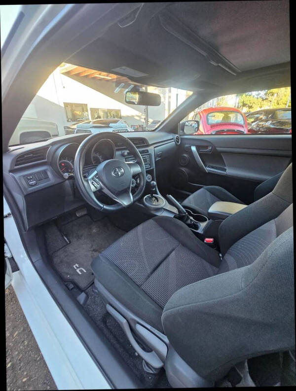 2011 Scion tC
