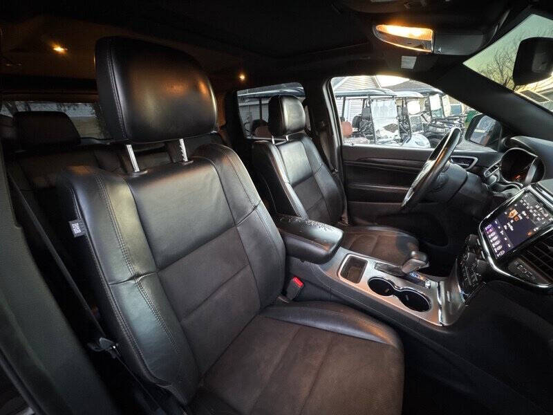 2019 Jeep Grand Cherokee Laredo