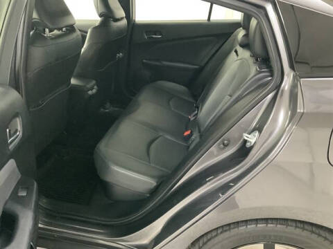 2022 Toyota Prius LE