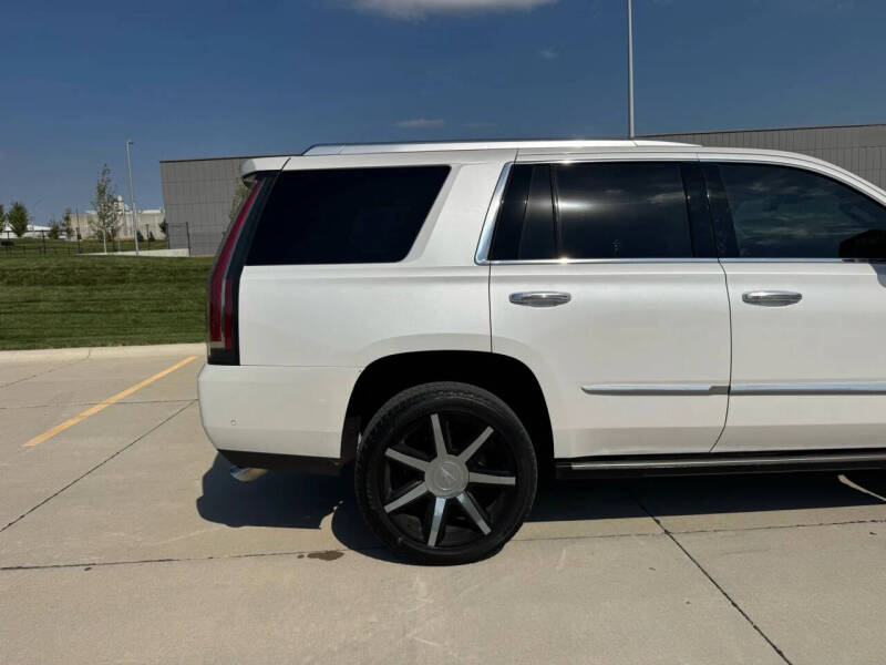 2017 Cadillac Escalade Premium Luxury