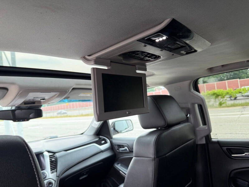 2017 Chevrolet Suburban LT