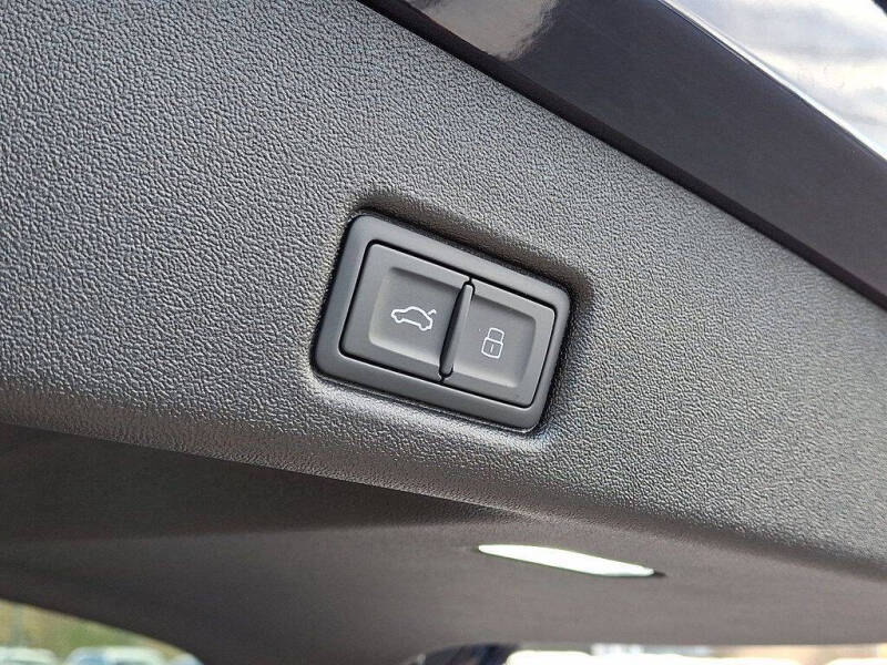 2025 Audi Q5 quattro Prestige TFSI