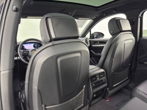 2024 Porsche Cayenne Coupe