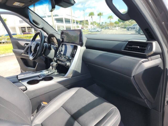 2023 Lexus LX 600 F SPORT Handling