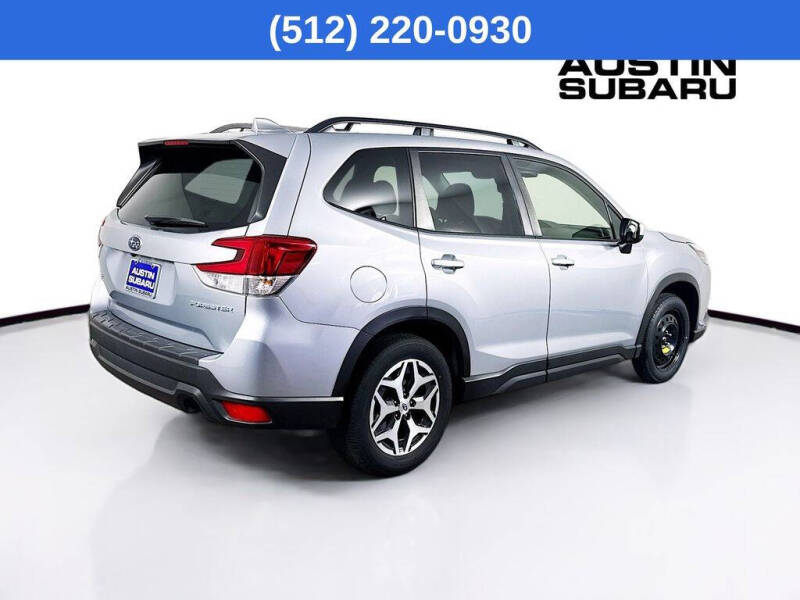 2023 Subaru Forester Premium