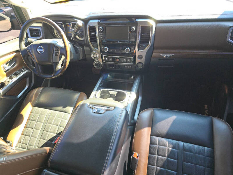 2019 Nissan Titan Platinum Reserve