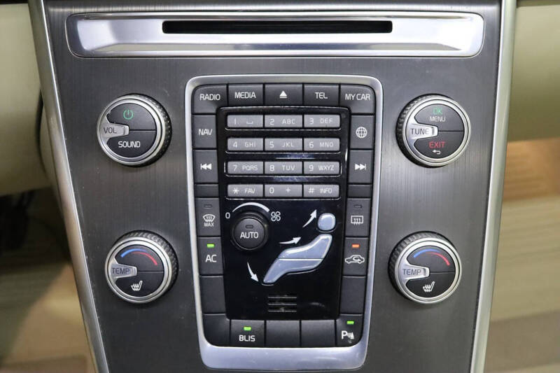 2016 Volvo XC60 T5 Premier