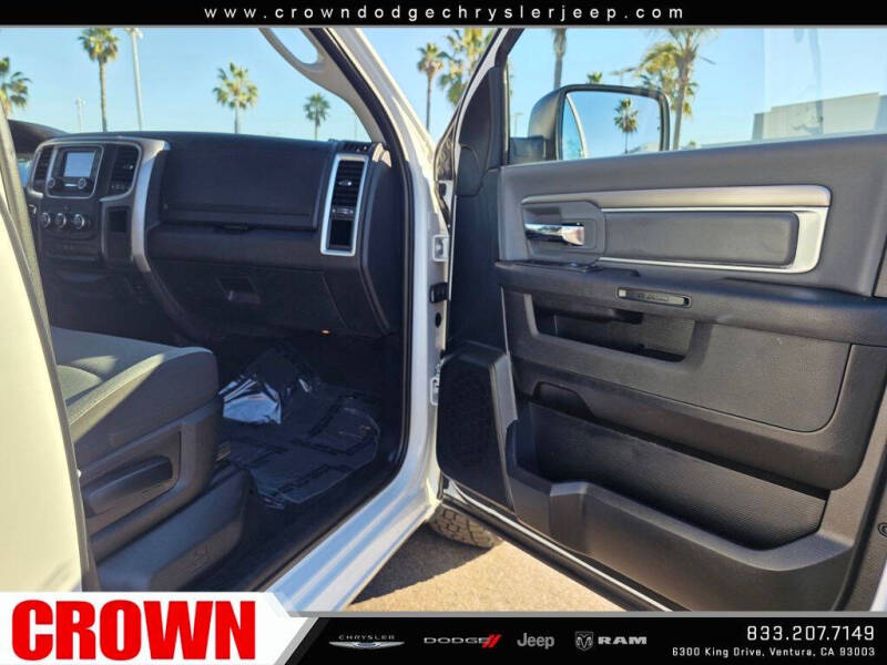 2024 RAM 1500 Classic SLT