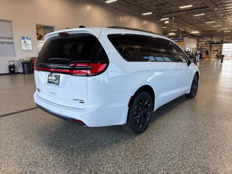 2026 Chrysler Pacifica Limited