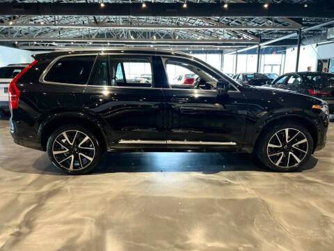 2023 Volvo XC90 B6 Plus Bright Theme 7P