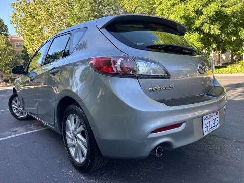 2013 Mazda MAZDA3 i Touring