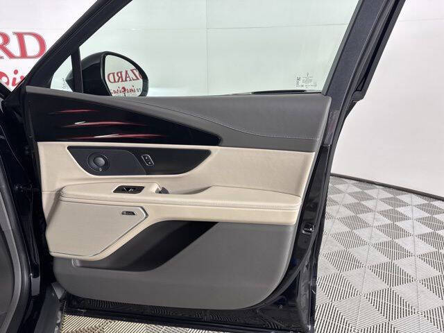 2025 Lincoln Nautilus Reserve