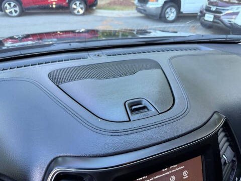 2020 Jeep Cherokee Altitude