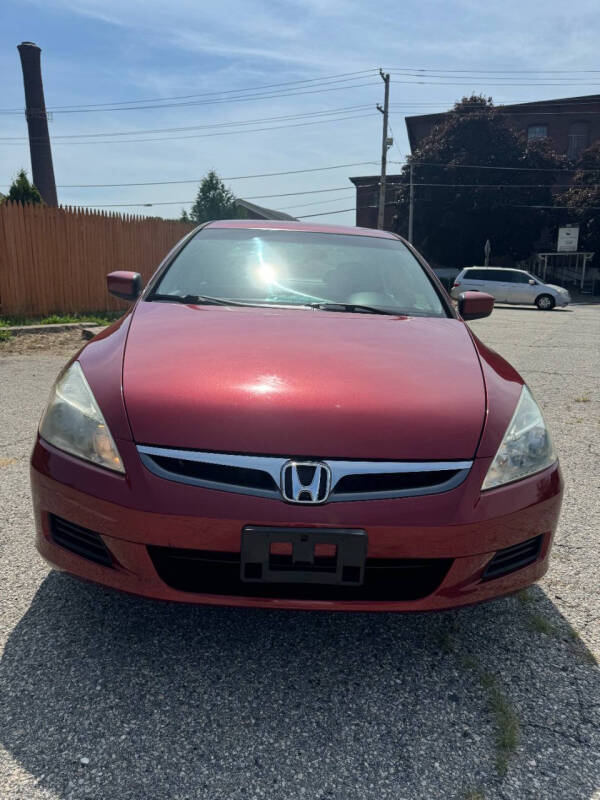 2007 Honda Accord for sale at Hernandez Auto Sales in Pawtucket RI