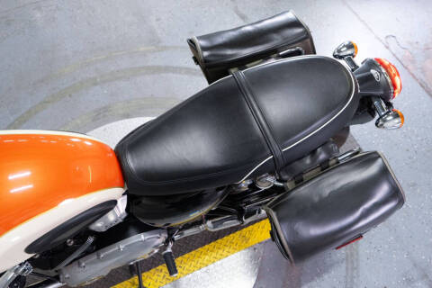 2017 Triumph Bonneville T100