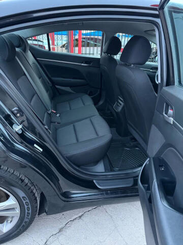 2018 Hyundai Elantra SEL