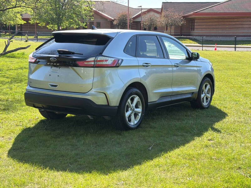 2021 Ford Edge SE