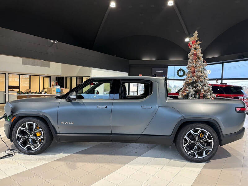2024 Rivian R1T Adventure