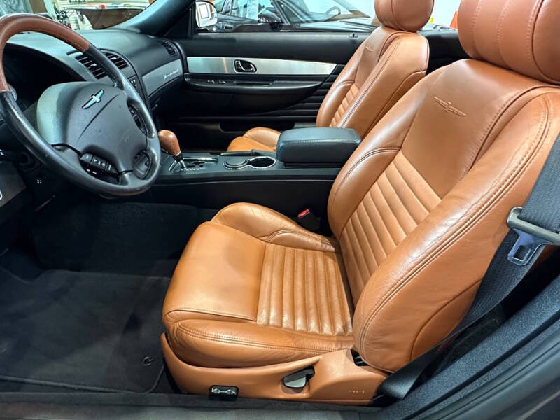 2003 Ford Thunderbird
