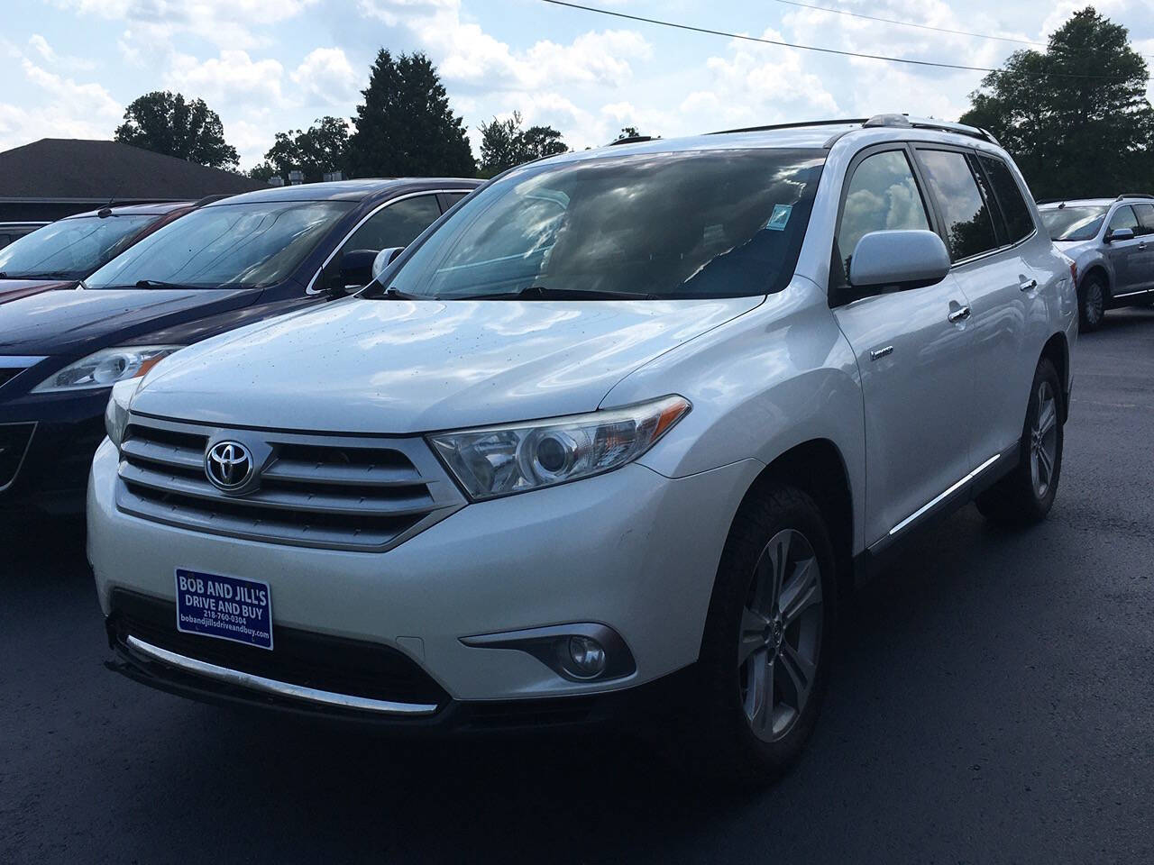 2013 Toyota Highlander for sale at Bob and Jill's Drive and Buy in Bemidji, MN