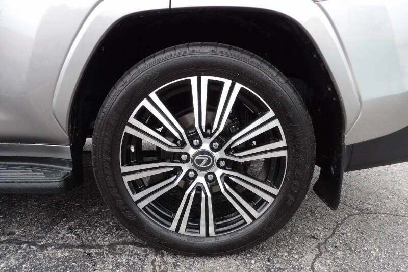 2023 Lexus LX 600 Luxury