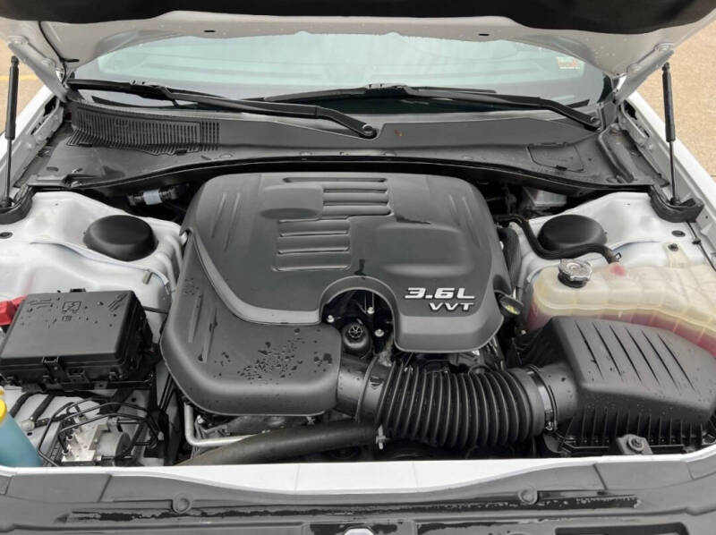 2020 Chrysler 300 Touring