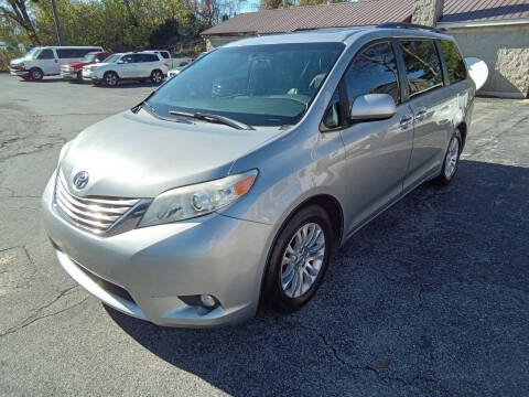 2016 Toyota Sienna for sale at Butler's Automotive in Henderson KY