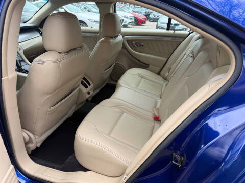 2013 Ford Taurus SEL