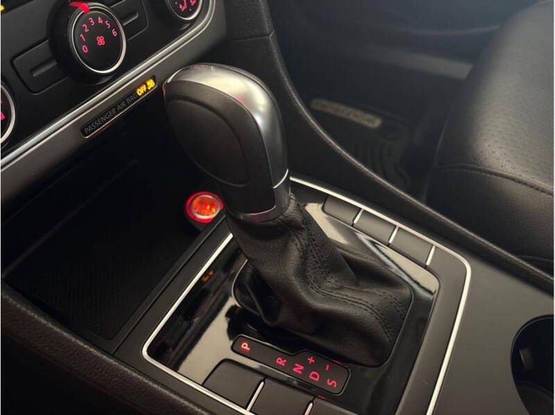 2014 Volkswagen Passat