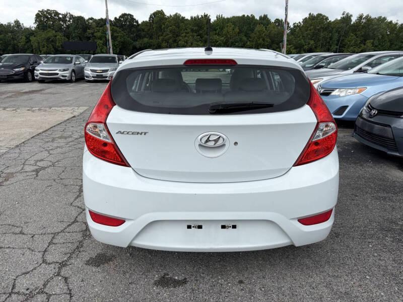 2017 Hyundai Accent SE