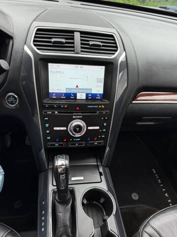 2017 Ford Explorer Platinum