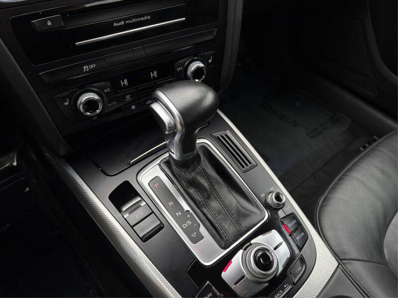 2015 Audi A4 2.0T quattro Premium