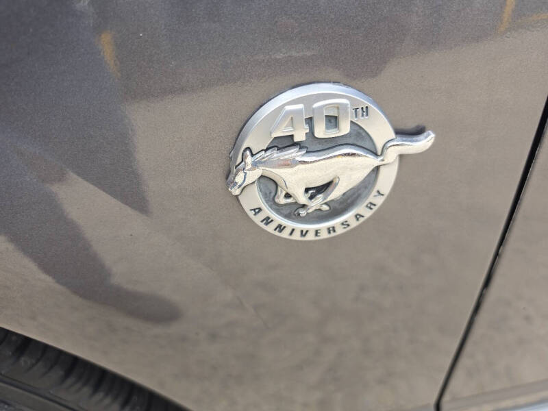 2004 Ford Mustang