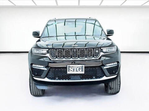 2022 Jeep Grand Cherokee Summit