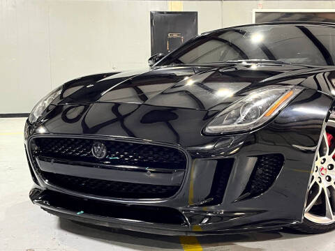 2015 Jaguar F-TYPE R