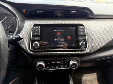 2019 Nissan Kicks S