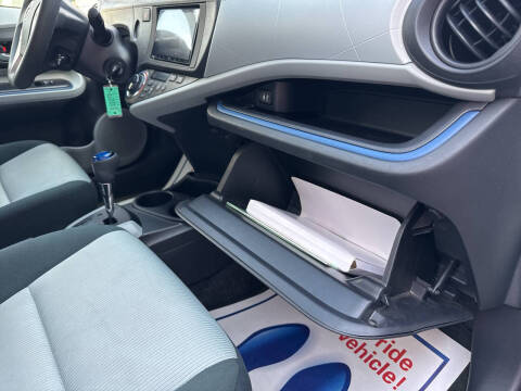 2012 Toyota Prius c Two