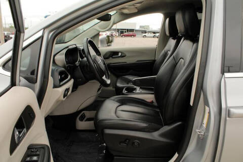 2021 Chrysler Pacifica Touring L